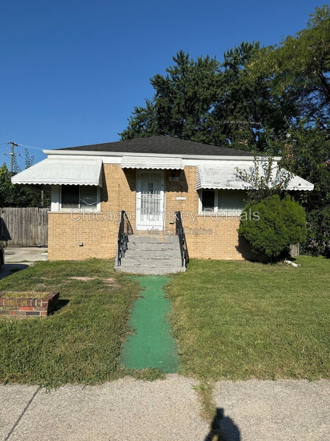 Building Photo - 14204 Woodlawn Ave