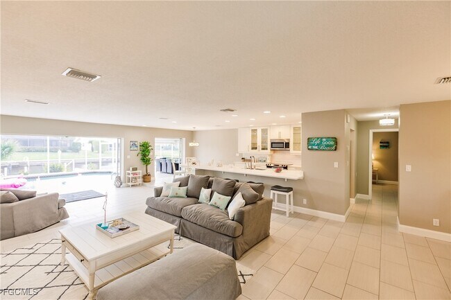 Photo - 1424 Windsor Ct