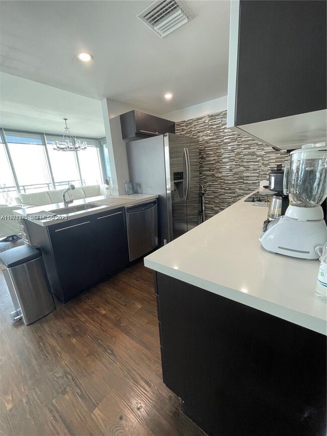 Photo - 90 SW 3rd St Unit 4404