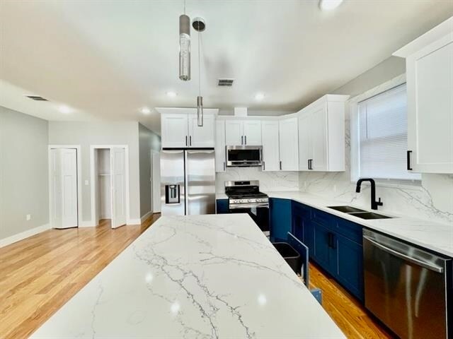 Building Photo - 78 Armstrong Ave Unit 2 Rental