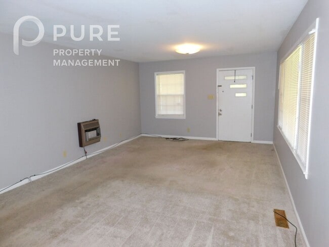 Photo - 117 22nd Ave NW