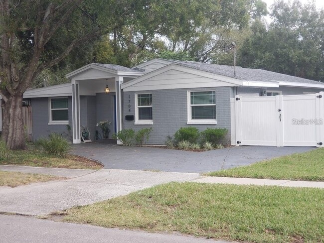 Photo - 1704 S Lois Ave