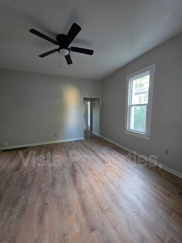 Photo - 313 Thomas St