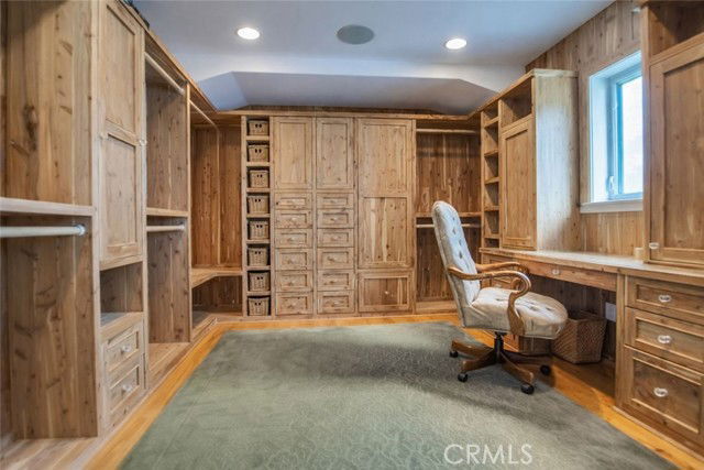 Photo - 1105 E Balboa Blvd