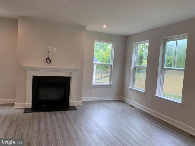 Photo - 150 Boxelder Dr