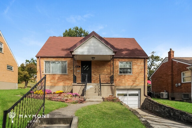 Building Photo - Inviting 4 Bedroom