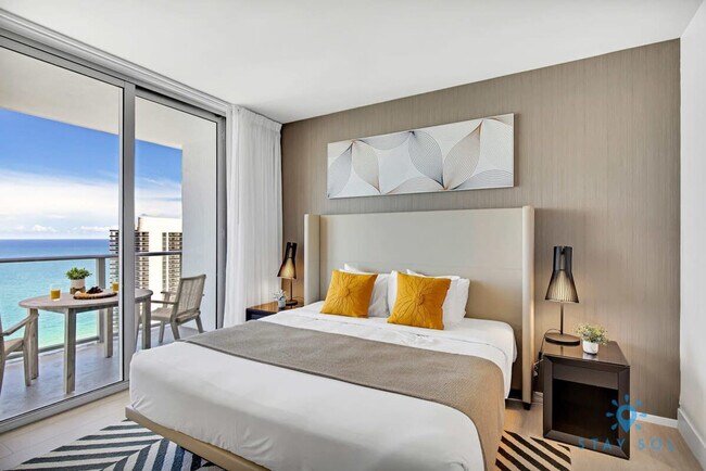 Building Photo - 4010 S Ocean Dr Rental