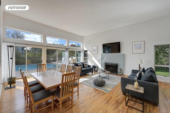 Photo - 3 Meadow Way