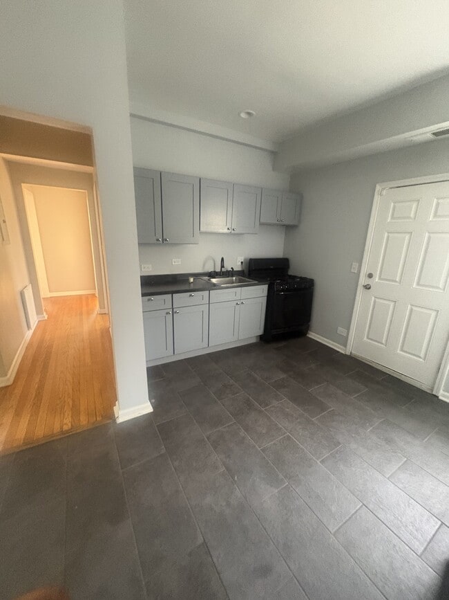 Photo - 1253 W 80th St Unit 2