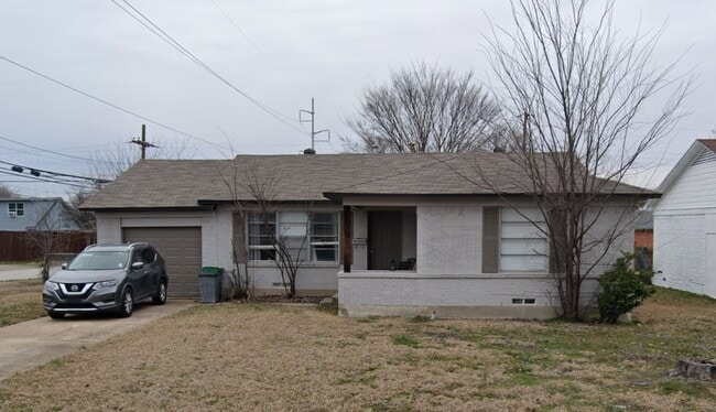 Building Photo - 3537 Hilton Dr Rental