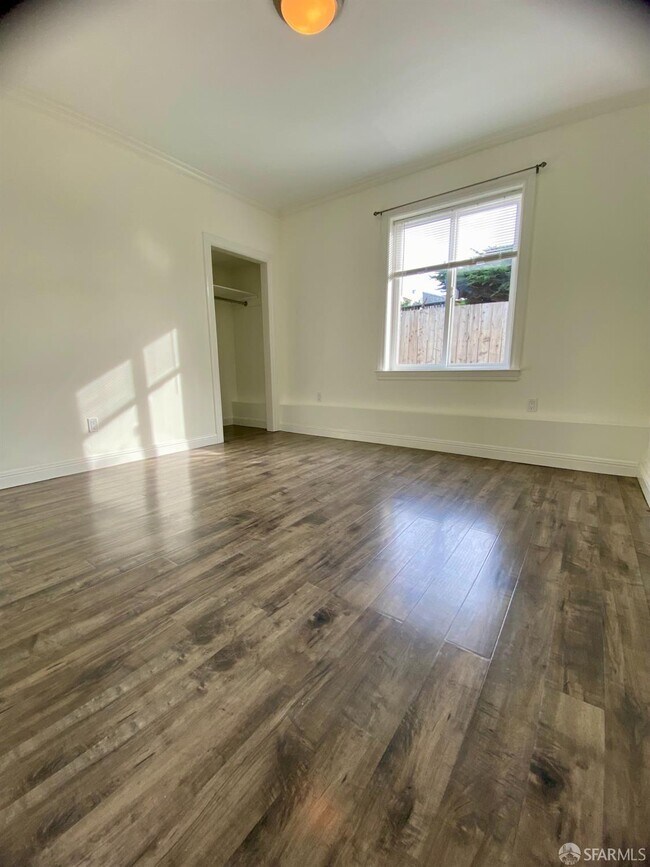 Photo - 4127 Kirkham St
