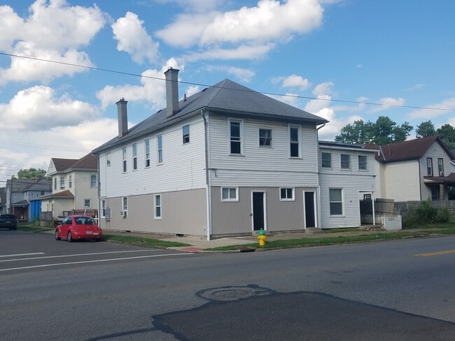 444 E Main St Unidad 444 APT