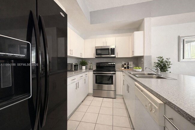 Photo - 10909 NW 43rd Ln