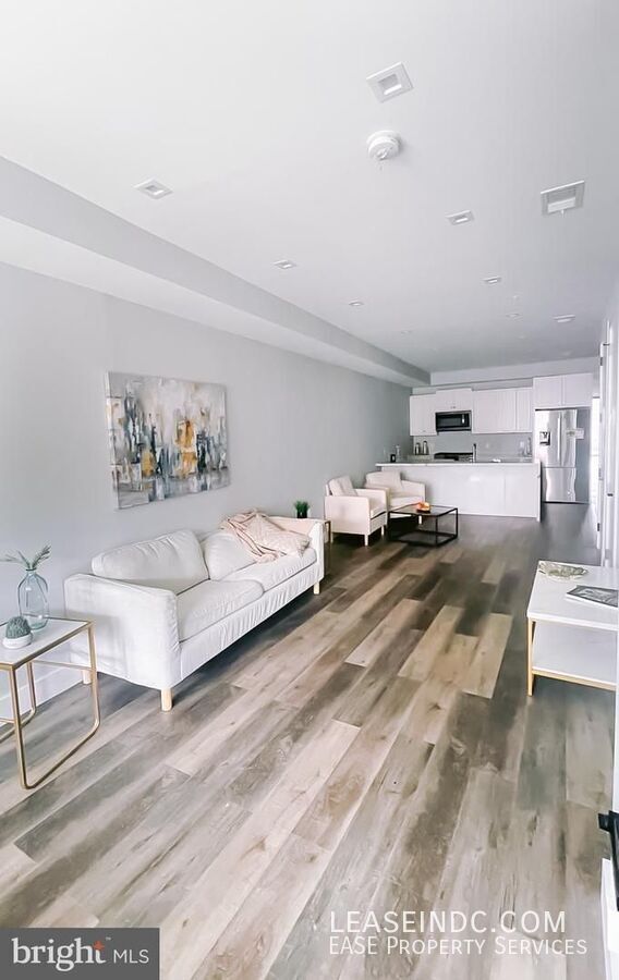 Photo - 1264 Holbrook Terrace NE Unit #1