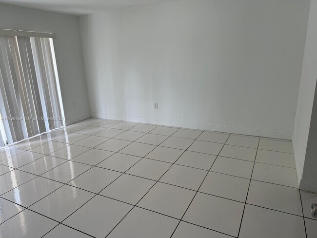 Photo - 13700 SW 62nd St Unit 212