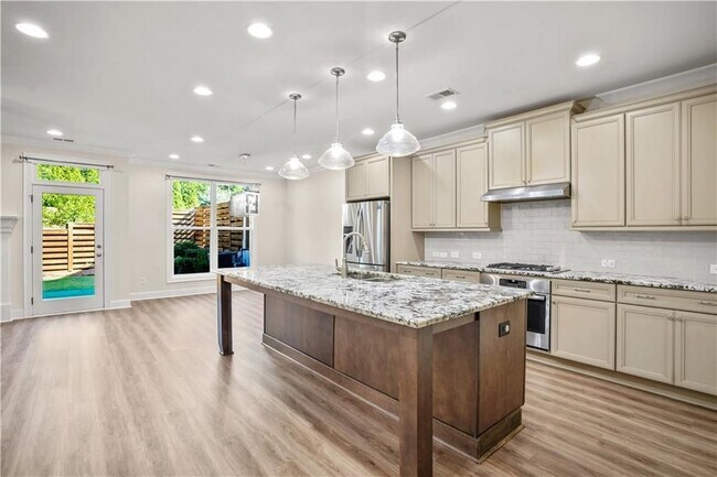 1011 Towneship Wy