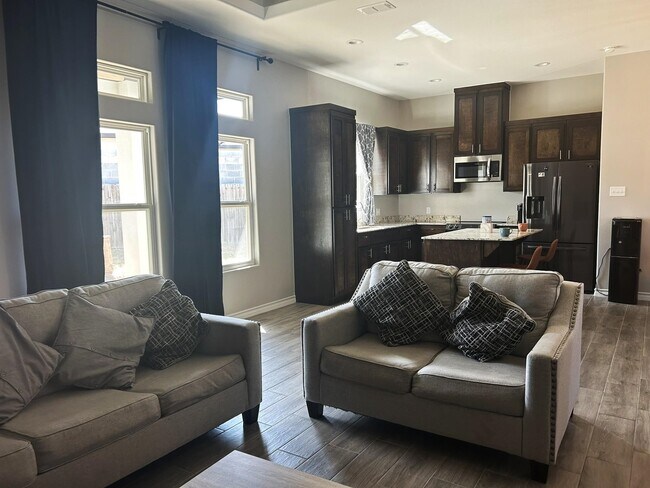 5608 Palestine Dr
