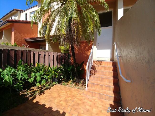 Photo - 9905 NW 9th Street Cir