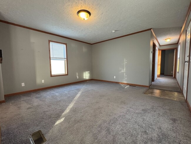 Photo - 2021 Lark Ln NW