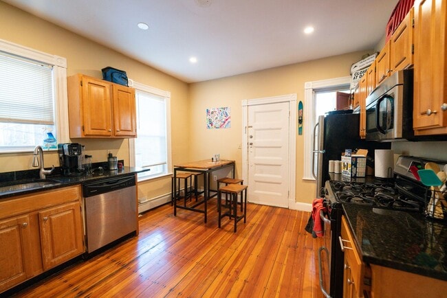Photo - 63 Hillside St Unit 1