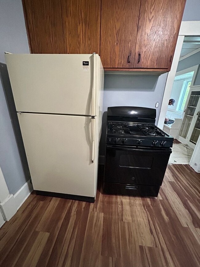 Photo - Large 2 Bedroom 1 Bath Apartment Unit NRB Apt 1