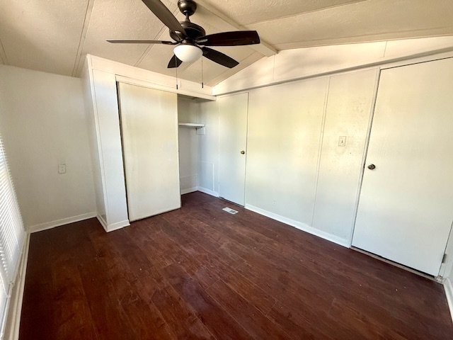 Photo - 220 Bark Ln