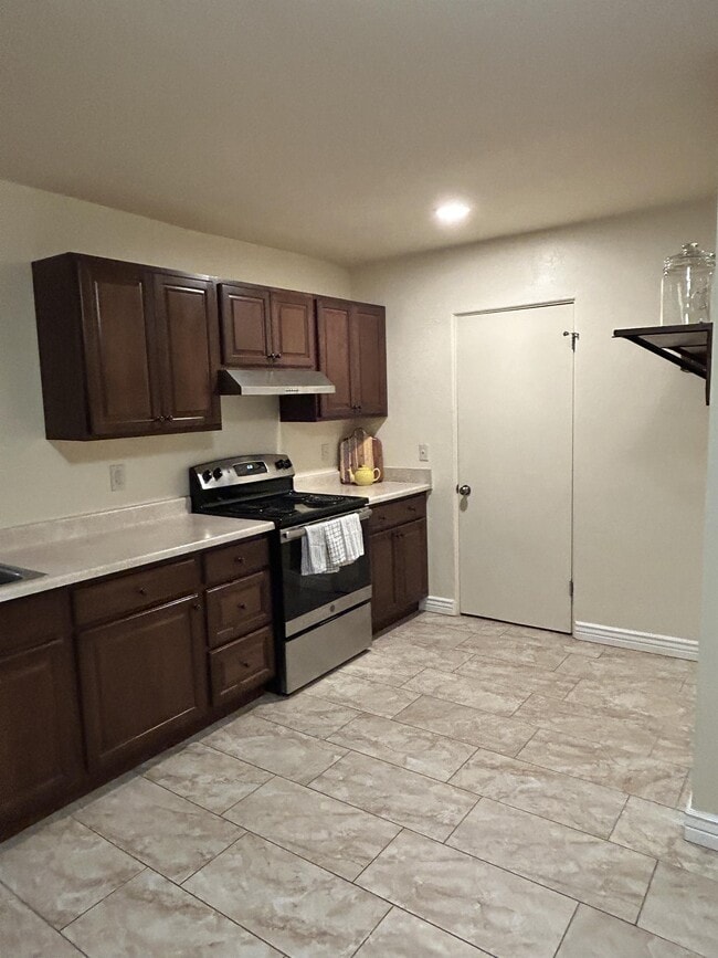 Photo - 902 S Fremont Ave