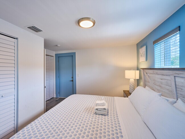 Photo - 2020 Washington St Unit 8