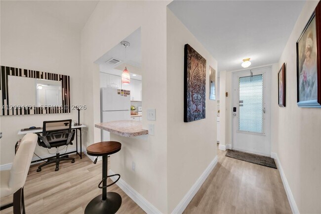 Photo - 4613 SE 5th Ave Unit 210