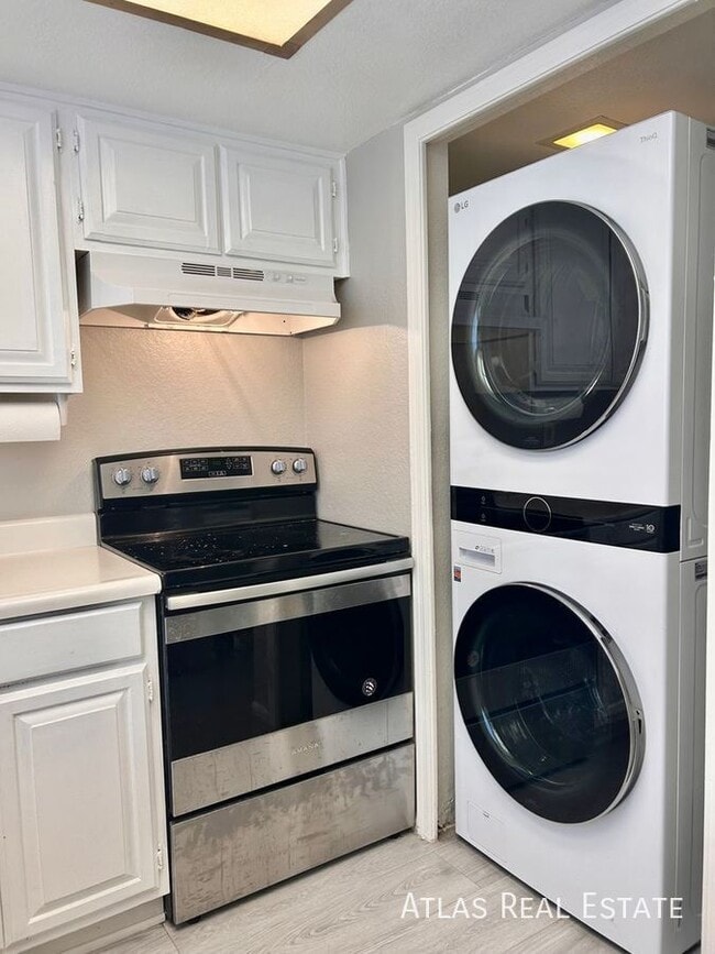 Photo - 15402 N 28th St