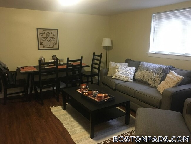 Photo - 61 Selkirk Rd Unidad 1