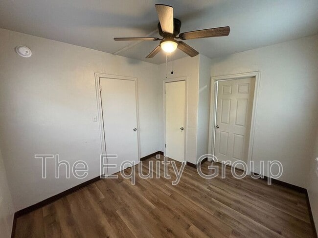 Photo - 311 E Grove Ave