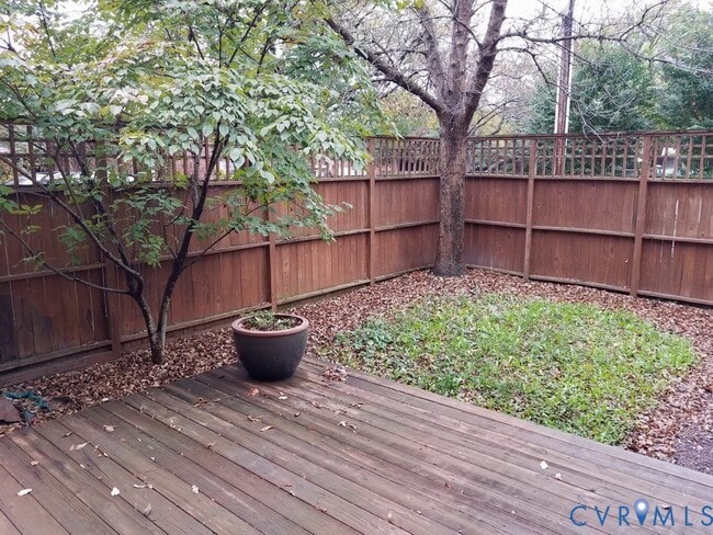 Photo - 416 Strawberry St