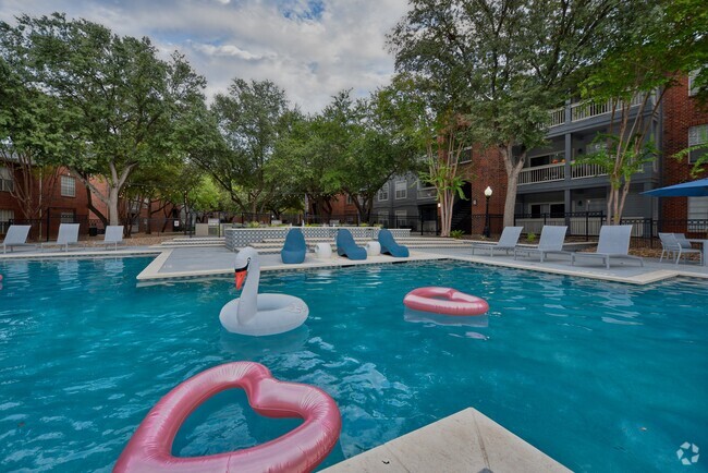 Building Photo - The Quarry Alamo Heights Rental