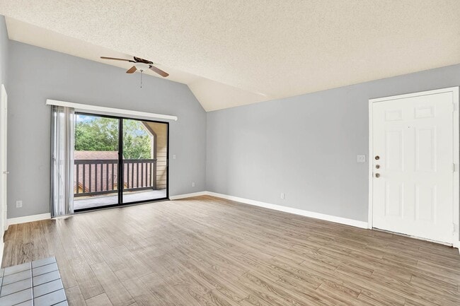 Photo - 1/1 Condo in Gated Lakefront Community of Altamonte Springs! Unit 304