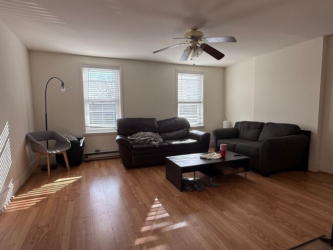 Photo - 137 E Market St Unit 2nd Floor