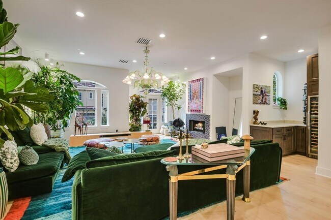 Photo - 1529 Barton Springs Rd