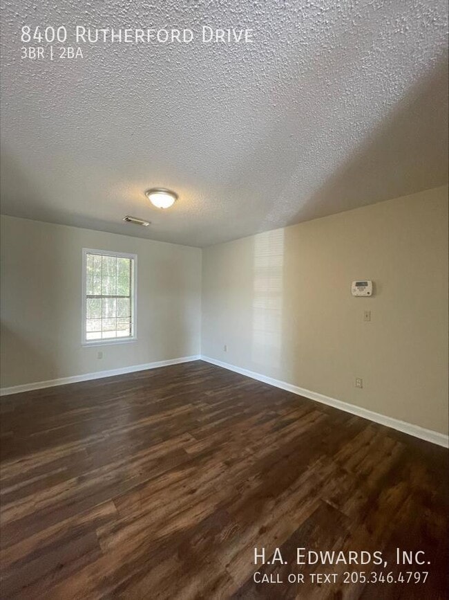 Photo - 8400 Rutherford Dr