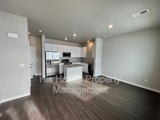 Photo - 3909 Rainier St