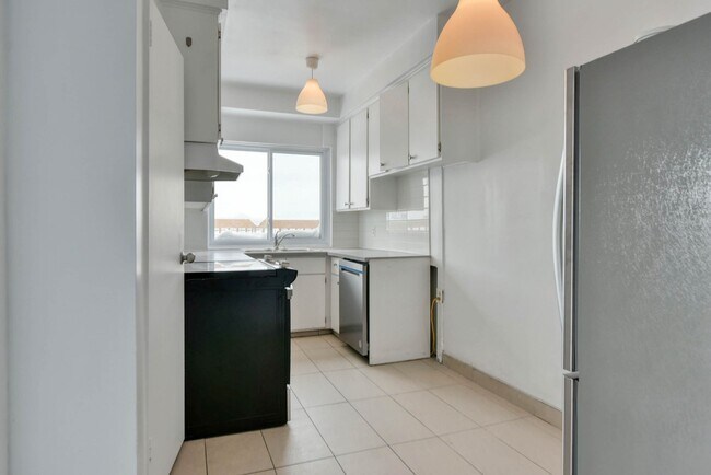 Photo - 809 Bloomfield