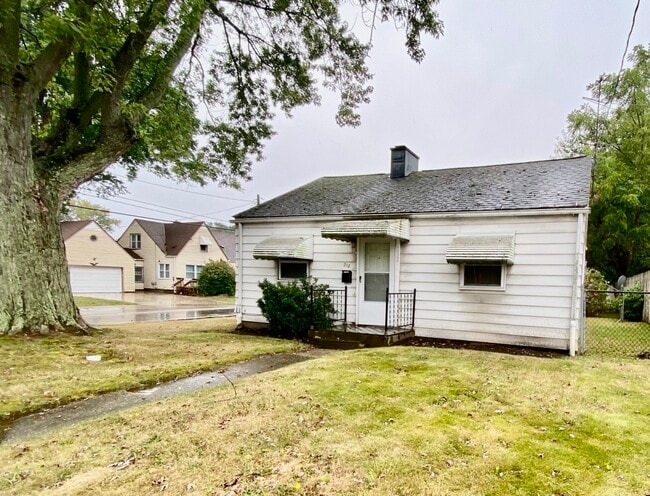 Building Photo - 212 Hilbish Ave Rental