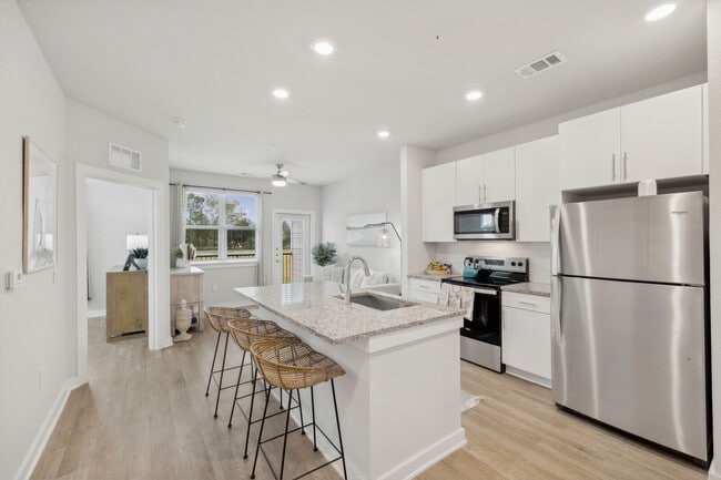 Building Photo - Ascend At Pathstone