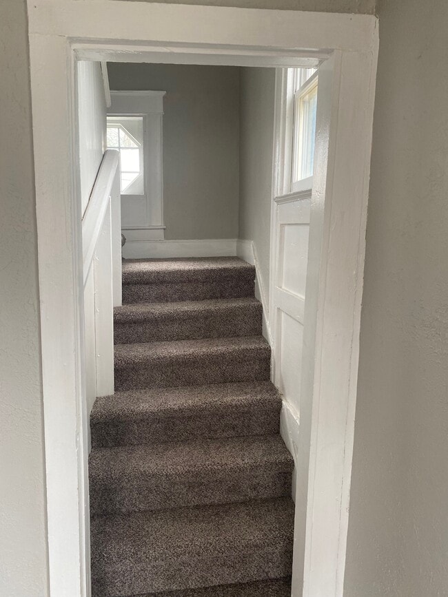 Photo - 718 W Nichols St