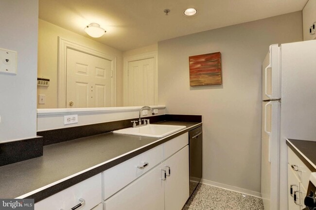 Photo - 1807 California St NW Unit 205