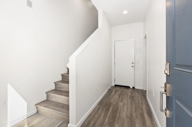 Photo - 5272 Beachfront Cove