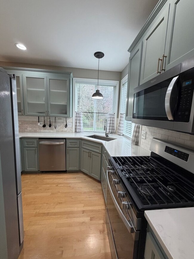 Photo - 2060 Hammond Ave