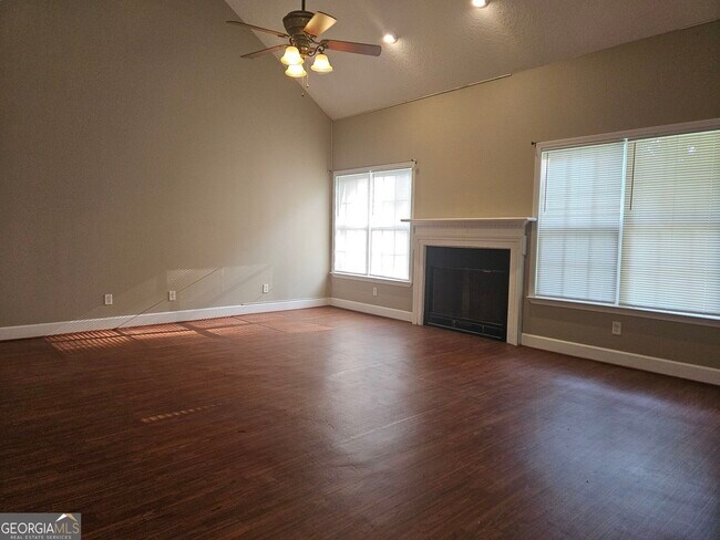 104 Evergreen Dr