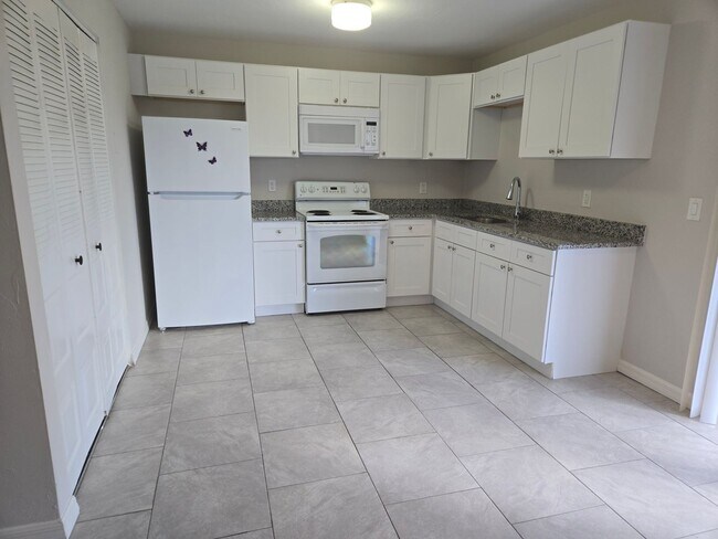 Photo - CPH Sebring LLC Unit 1236 Melody Ln