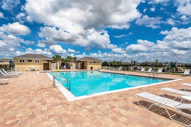 Photo - 4813 Apple Blossom Ln