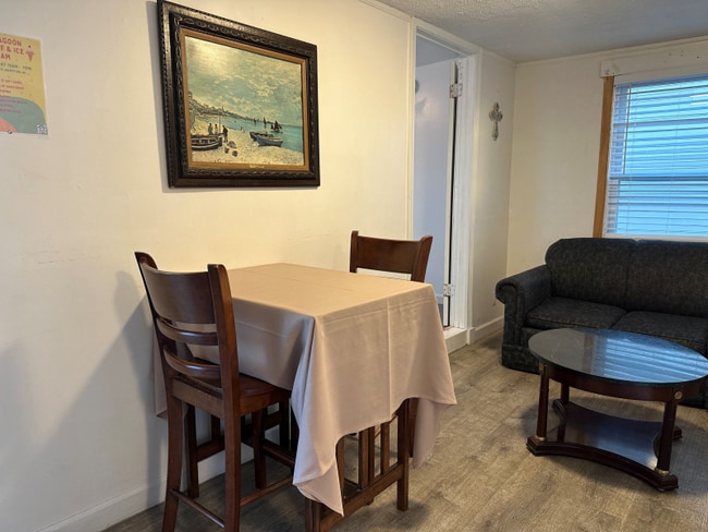 Photo - 16 M St Unit B